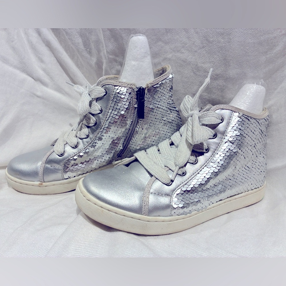 *3 for $20* Silver Sequin Kids High-Top Sneakers, Kidpik sz 3/women’s sz 5
